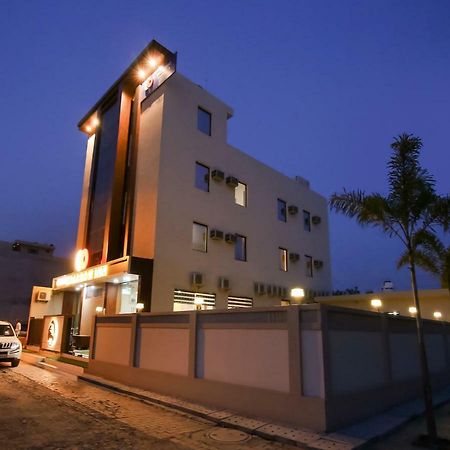 Hotel Grand Sparrow Inn Agra  Extérieur photo